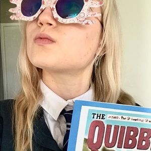 Meet your Posher, Claire